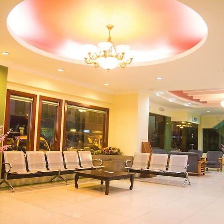 Monaco Dynasty Hotel Tawau Buitenkant foto